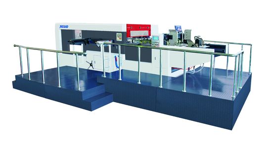 satın al Kağıt için 4500luk otomatik matöl kesme makinesi 580×500mm online manufacture